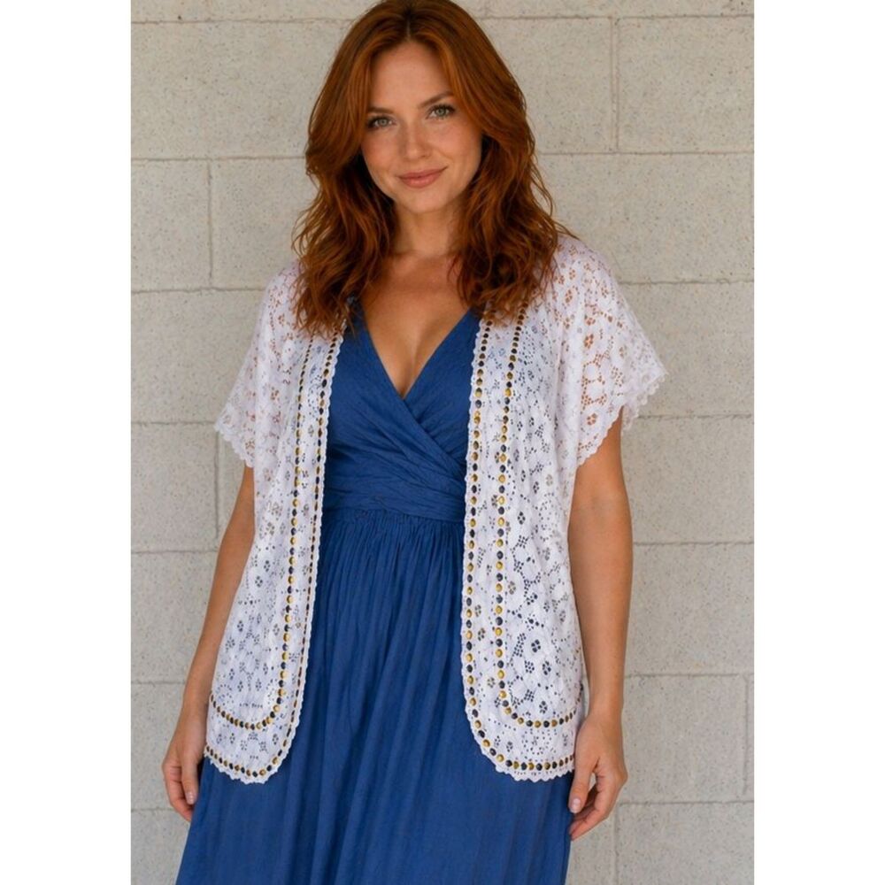 NWT Chico's 2 Large Optic White Stud Embellished Cropped Naya Shrug.